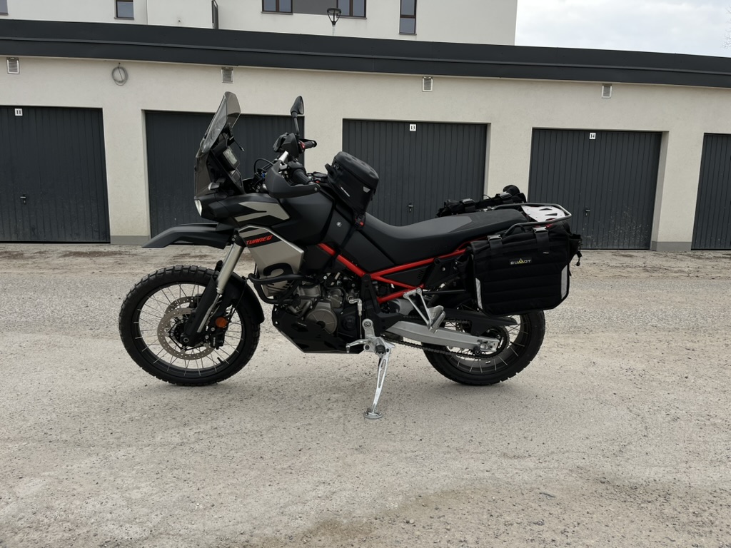 Aprilia Tuareg 660