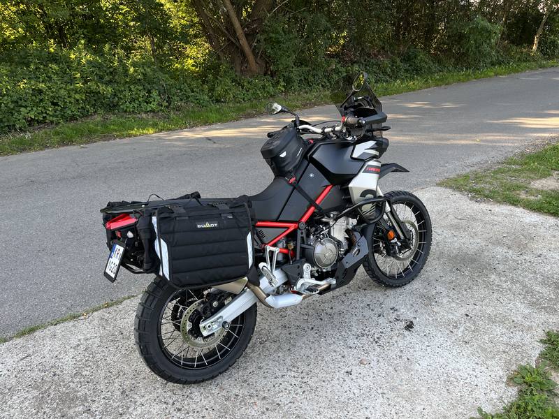 Aprilia Tuareg 660 — 3