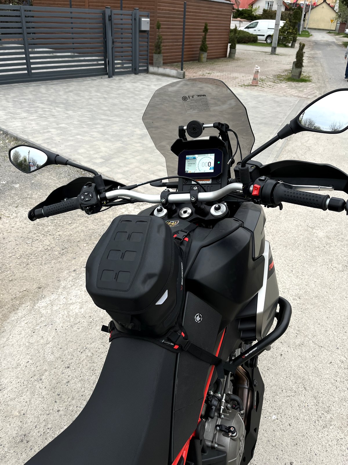 Aprilia Tuareg 660 — 8